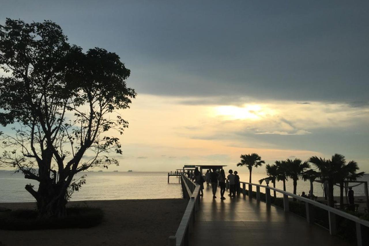 The Loft Beach At Bangsaen Hotel Chonburi Exterior photo